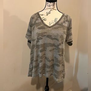 Bundle of 3 short sleeve tees size XL